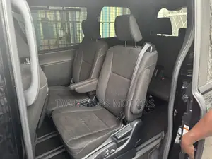 Toyota Noah 1.8 FWD Hybrid (7 seater) 2018 Black