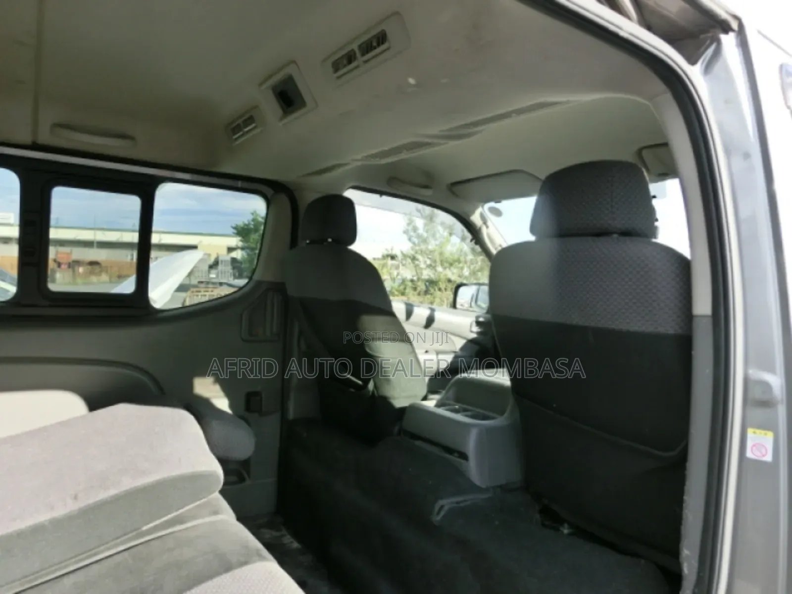 Nissan Caravan (Urvan) 2018 Grey
