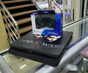 6 Months Old Sony Ps4 Slim