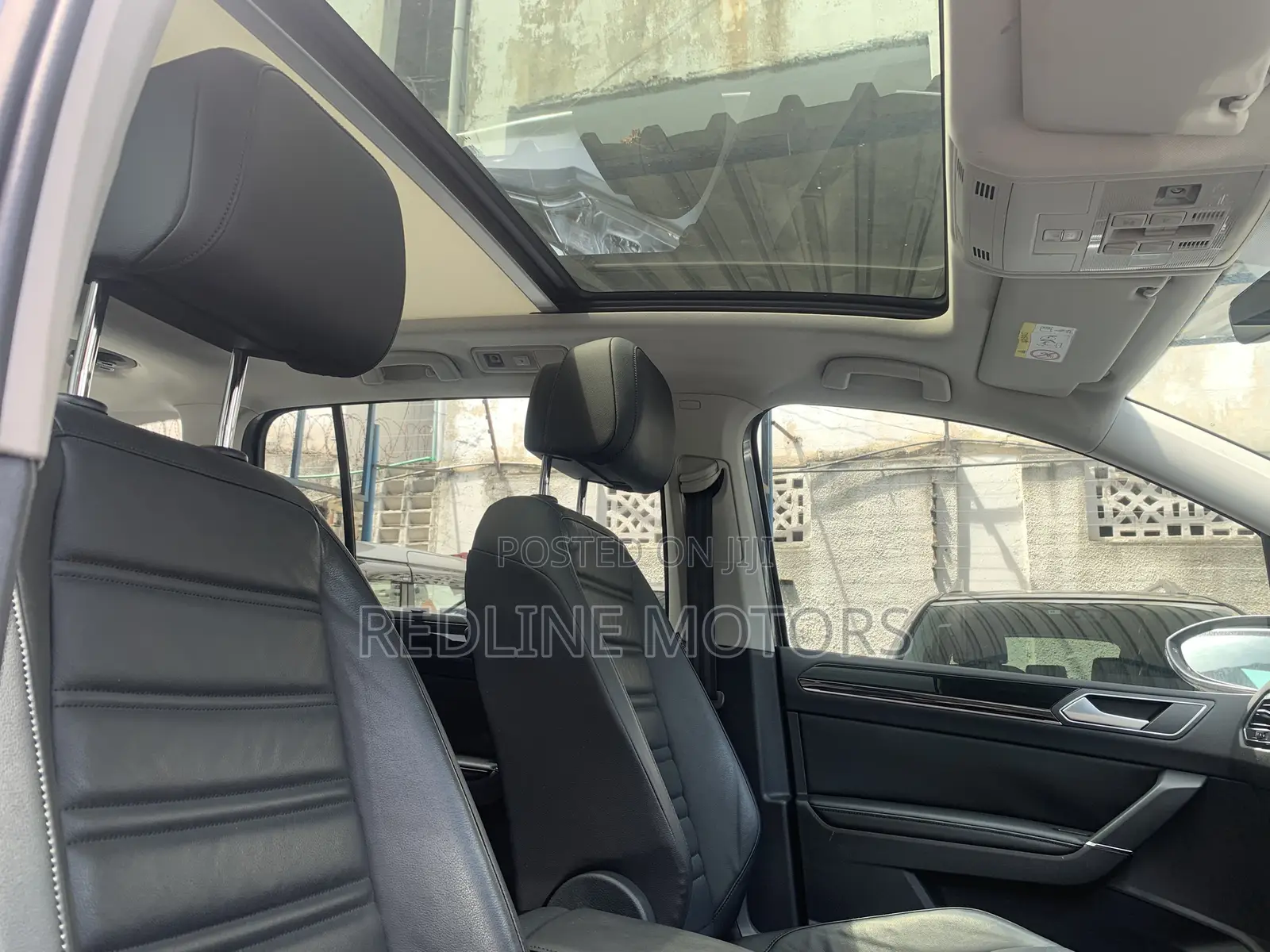 Volkswagen Touran 2017 Gray