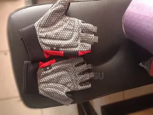 Exercise Gloves+Gym Gloves