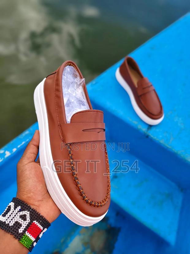 Italian Design Men Casual - main view