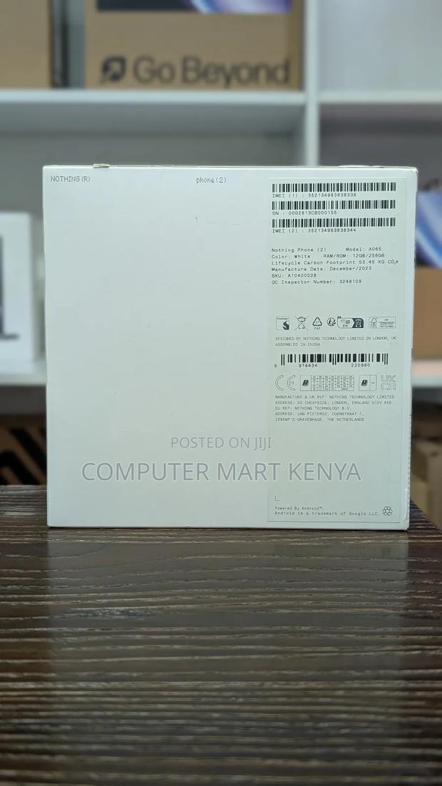 New Nothing Phone 2 256 GB White - thumbnail 4