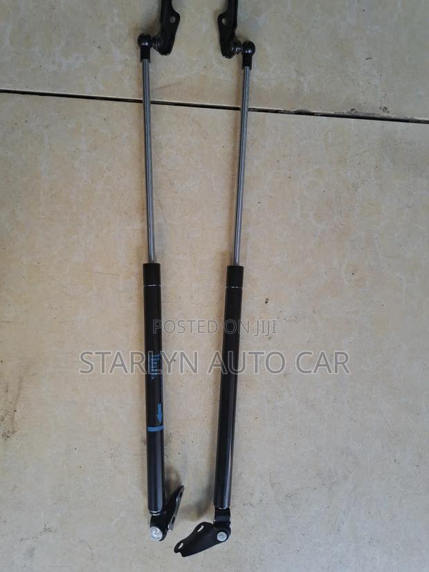 Boot Shock Toyota Vitz Old Model