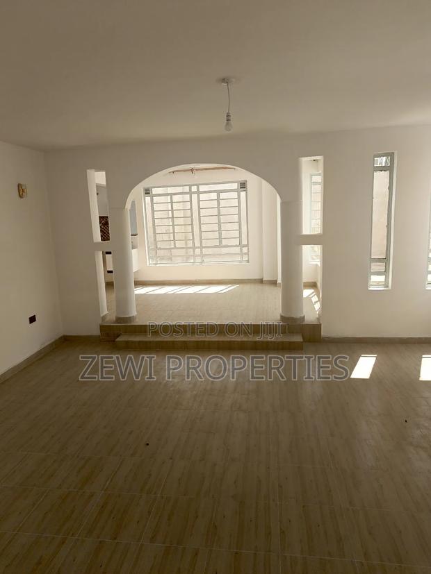 5bdrm Mansion in Kitengela for sale - thumbnail 4