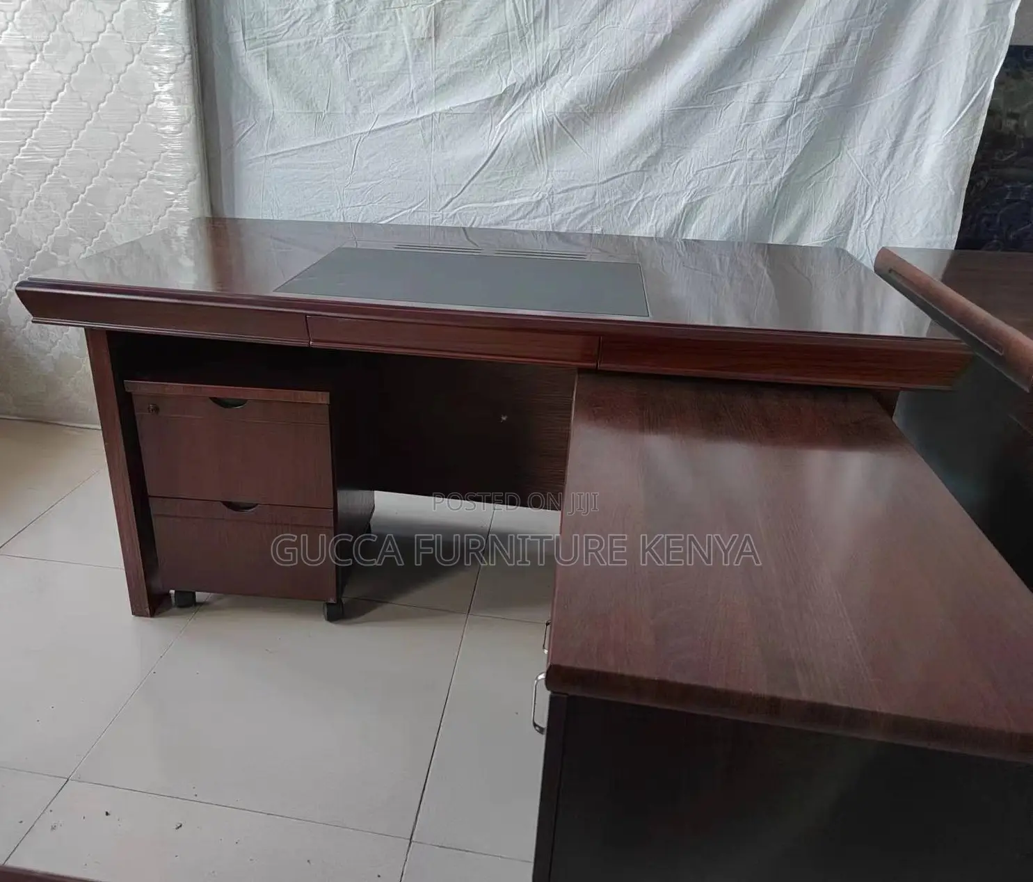 Office Tables:1600mm Executive Wooden Reception Boss Desk