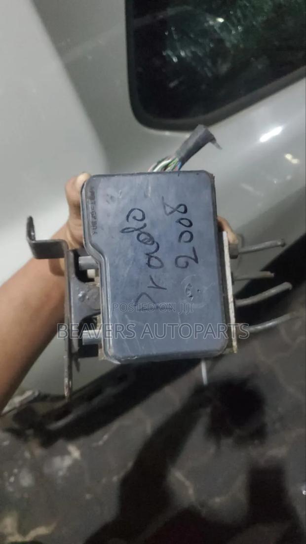 Prado 120 ABS Pump - thumbnail 2