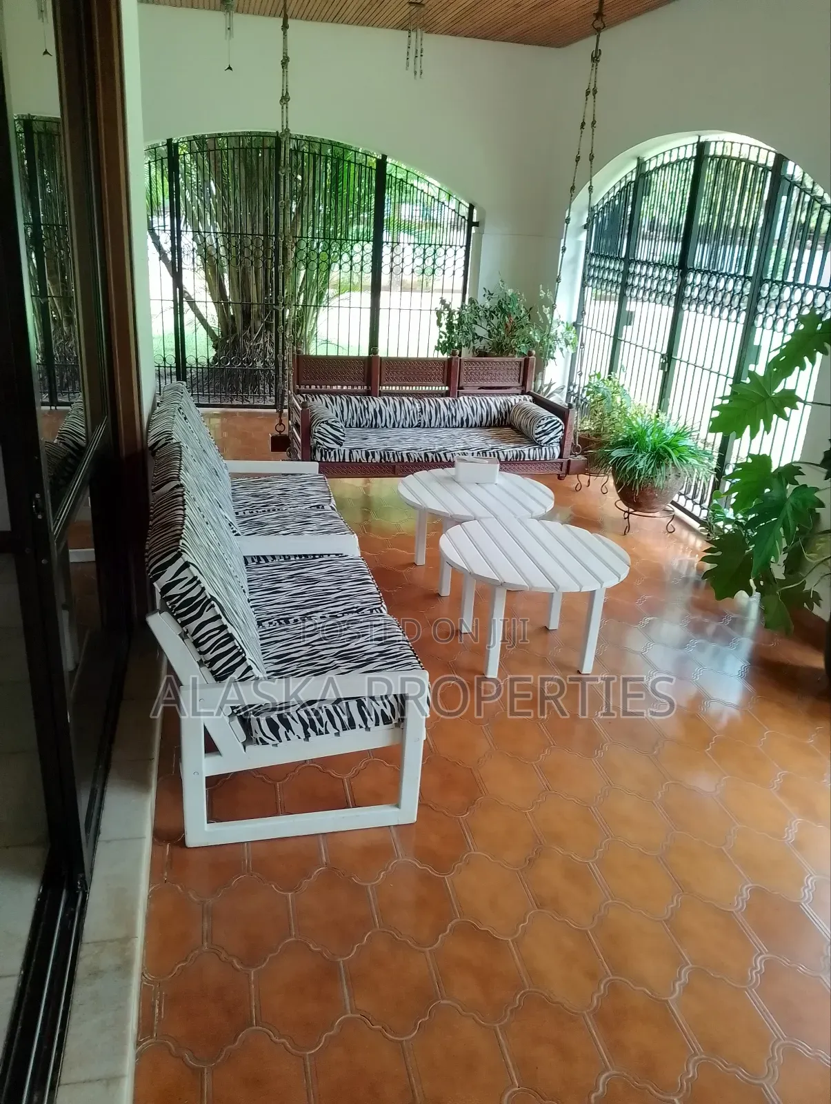 5bdrm Bungalow in Nyali Estate for sale