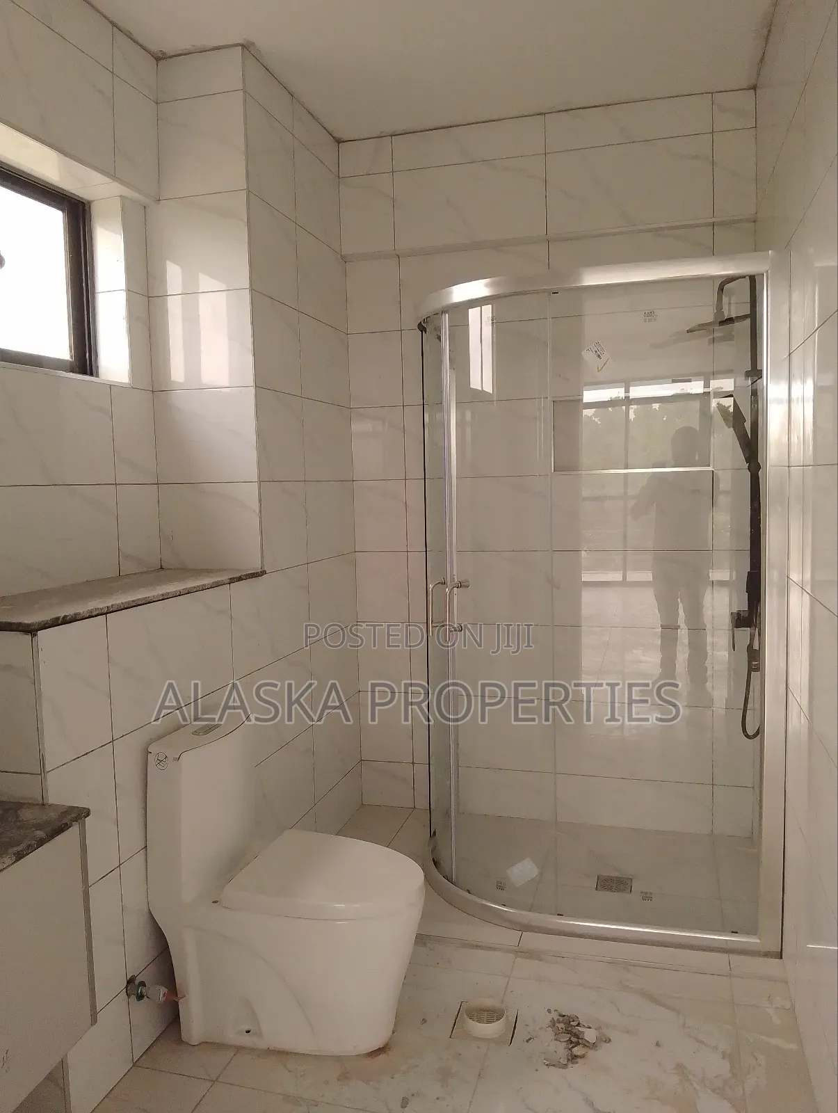 3bdrm Apartment in Beach Road Estate, Nyali for sale