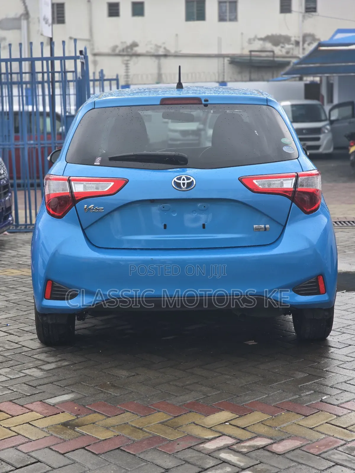 Toyota Vitz 1.5 FWD Hybrid 5dr 2018 Blue