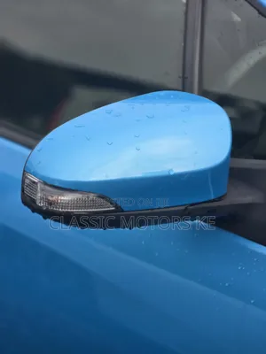 Toyota Vitz 1.5 FWD Hybrid 5dr 2018 Blue