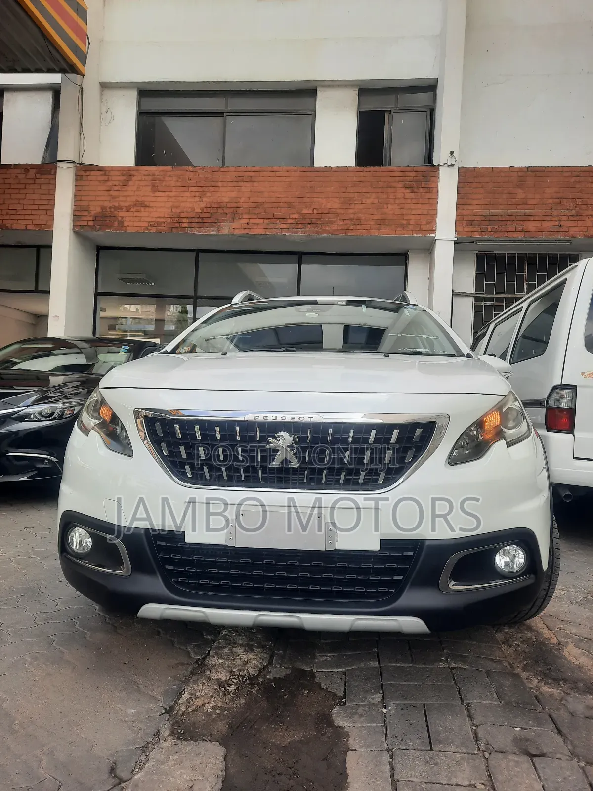 Peugeot 2008 1.2 PureTech (110 Hp) 2018 White