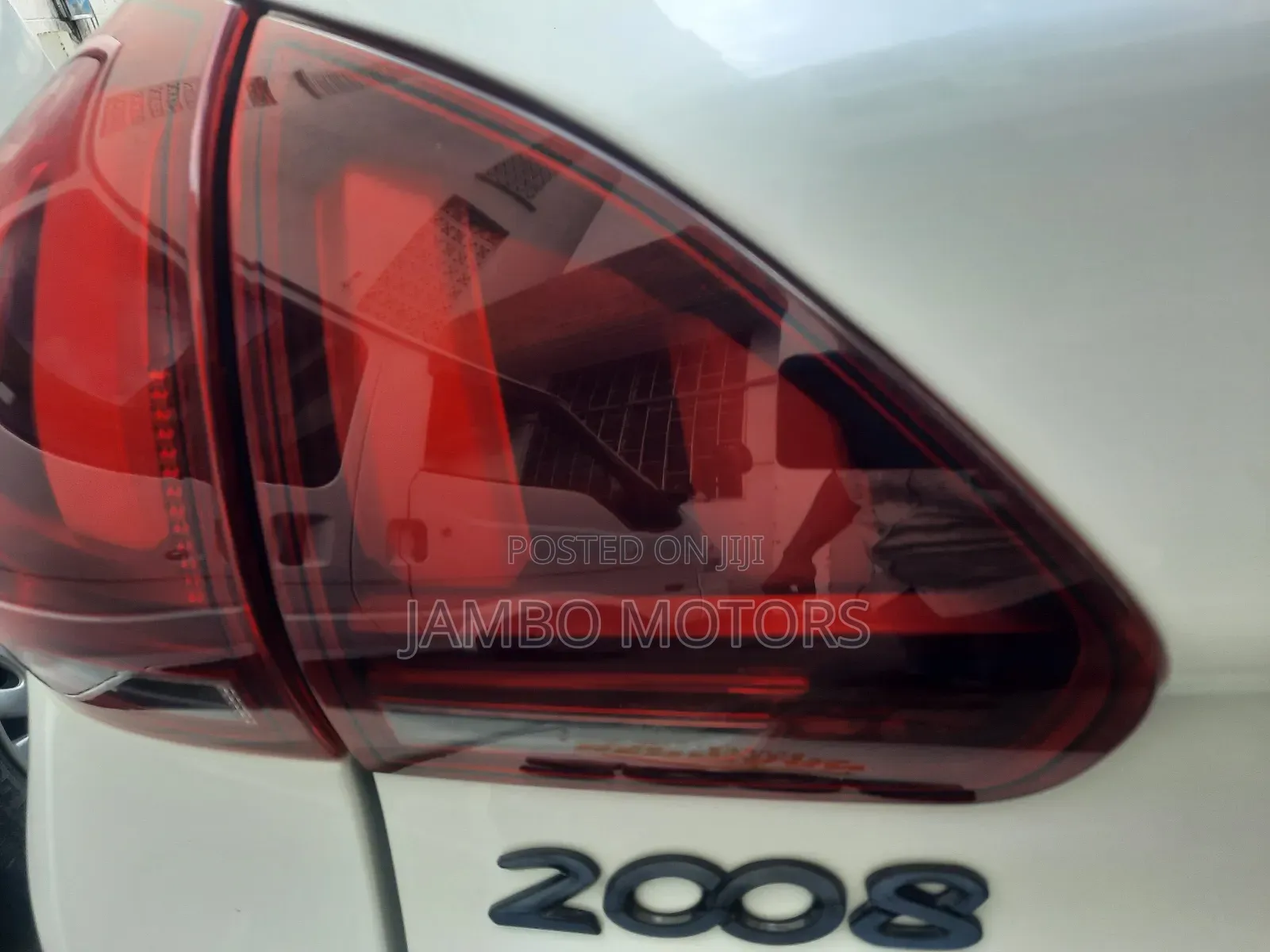 Peugeot 2008 1.2 PureTech (110 Hp) 2018 White