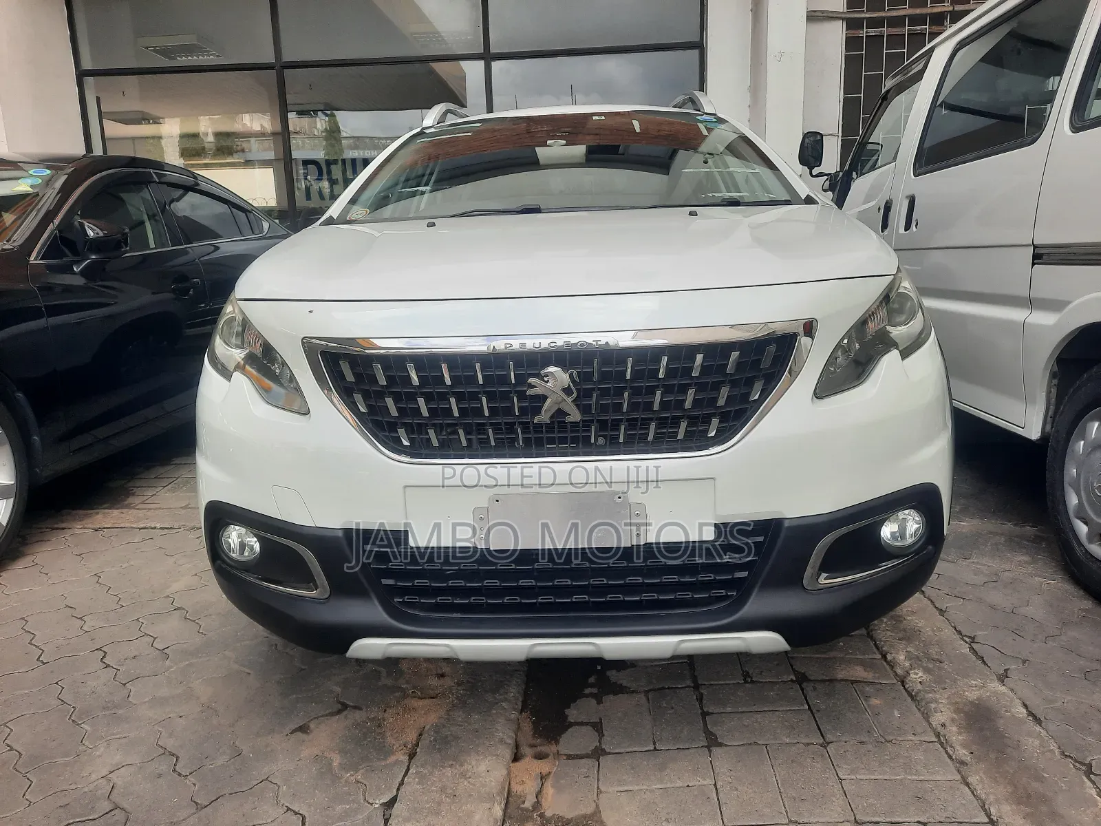Peugeot 2008 1.2 PureTech (110 Hp) 2018 White