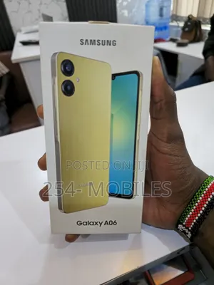 New Samsung Galaxy A06 128 GB Yellow