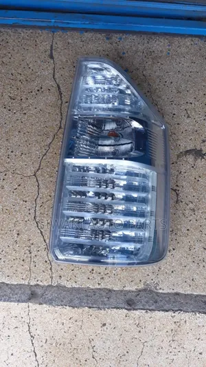 Noah 2008 Taillight Clear
