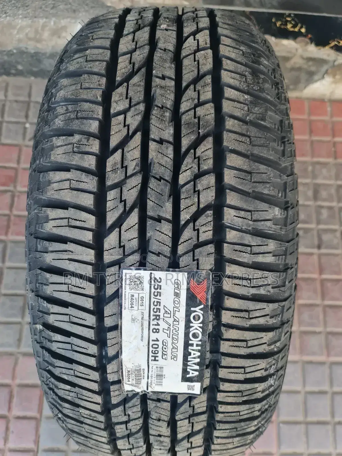 255 /55 R18 Yokohama TYRES a/T