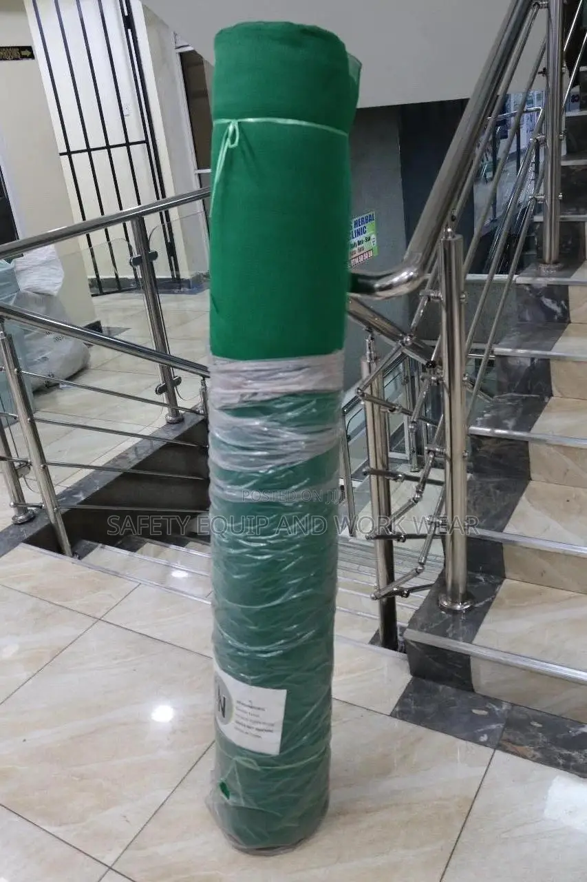 Green Lightweight Barricading Net