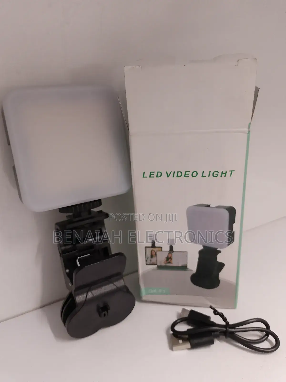 Rechargeable Led Lamp Complete With a Holder