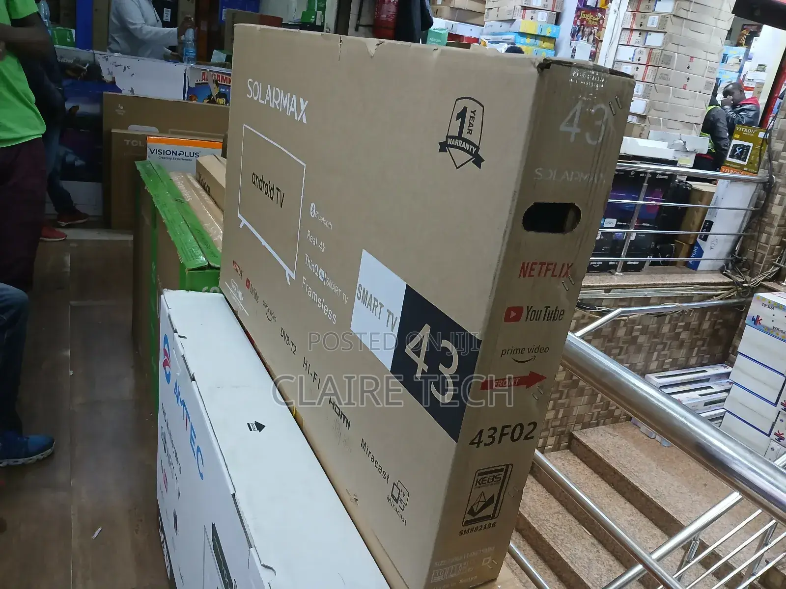 43" Smart Frameless Tv Solarmax