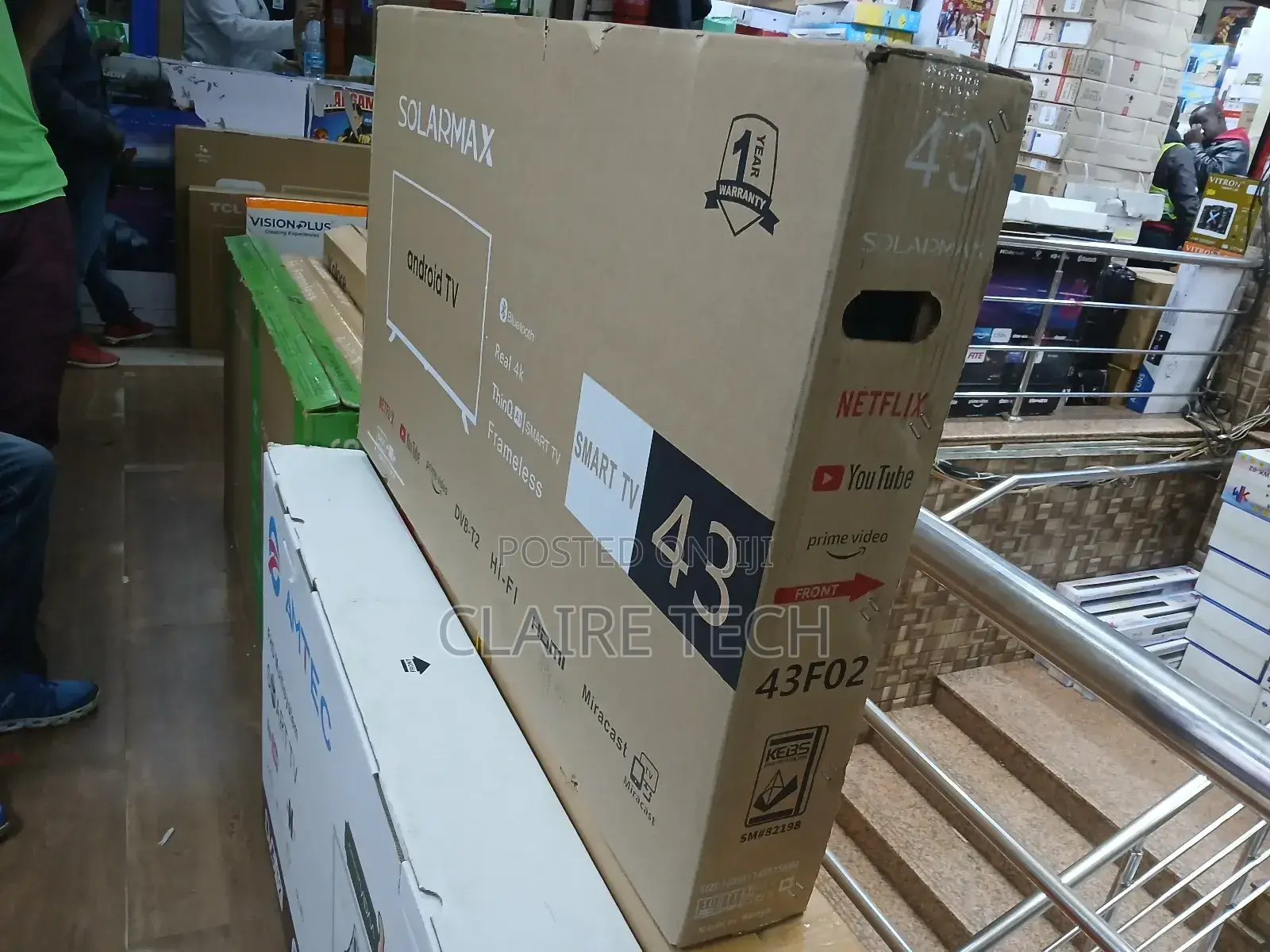 43" Smart Frameless Tv Solarmax