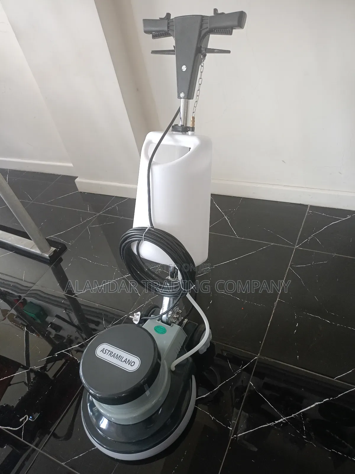 Floor Scrubber/ Cleaner