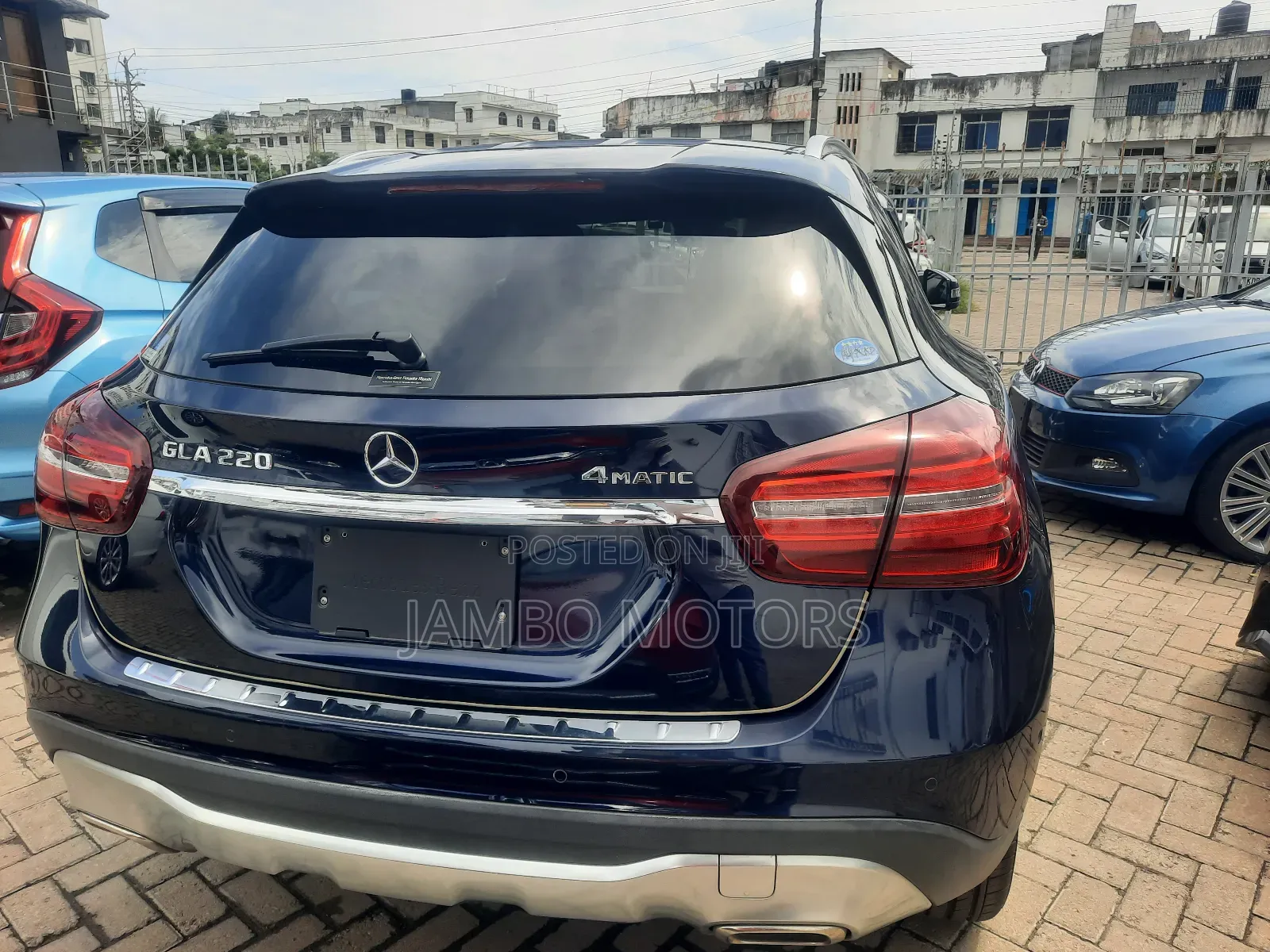 Mercedes-Benz GLA-Class 2018 Blue