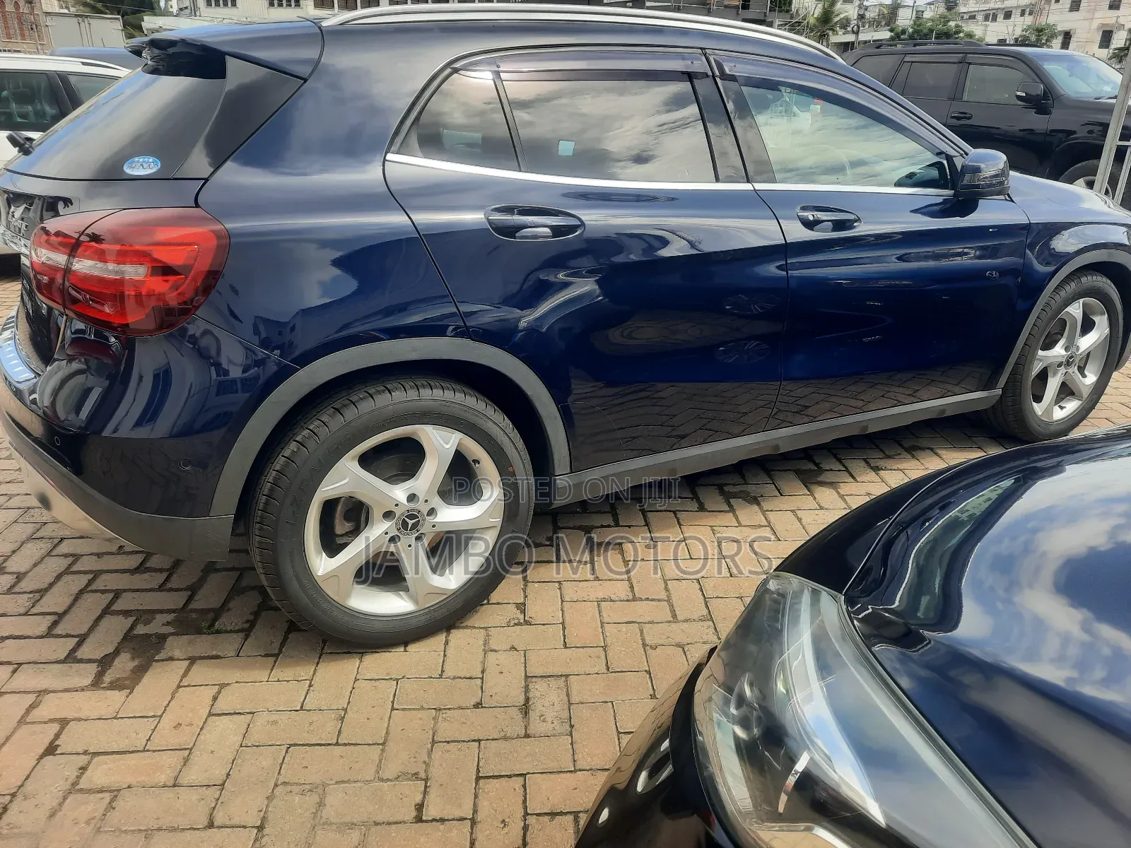 Mercedes-Benz GLA-Class 2018 Blue