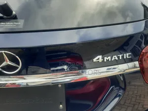 Mercedes-Benz GLA-Class 2018 Blue