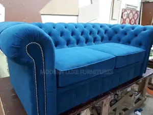 Beautiful Blue 3 Seater Chesterfield Sofa