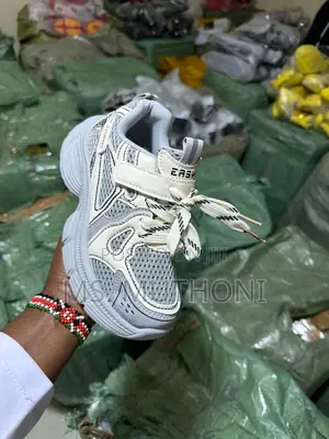 Unisex Kids Sneakers Size 25-35