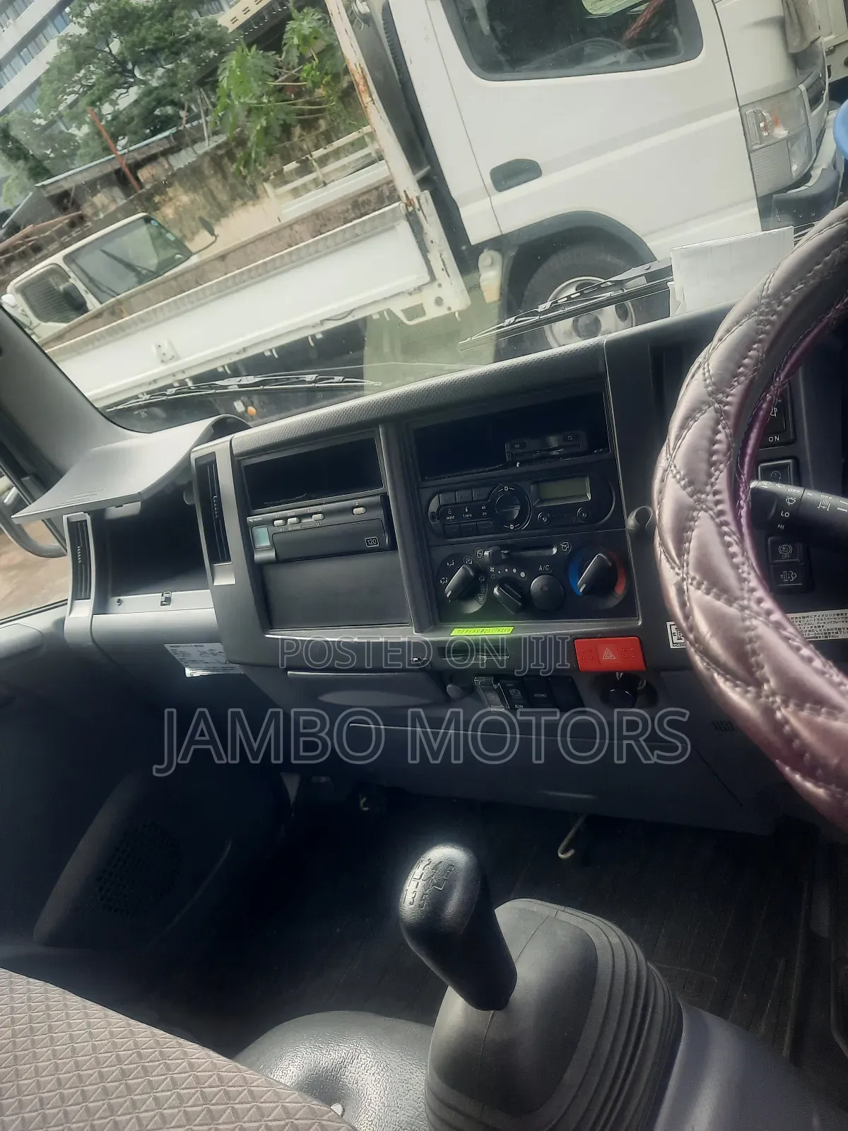 Isuzu ELF,