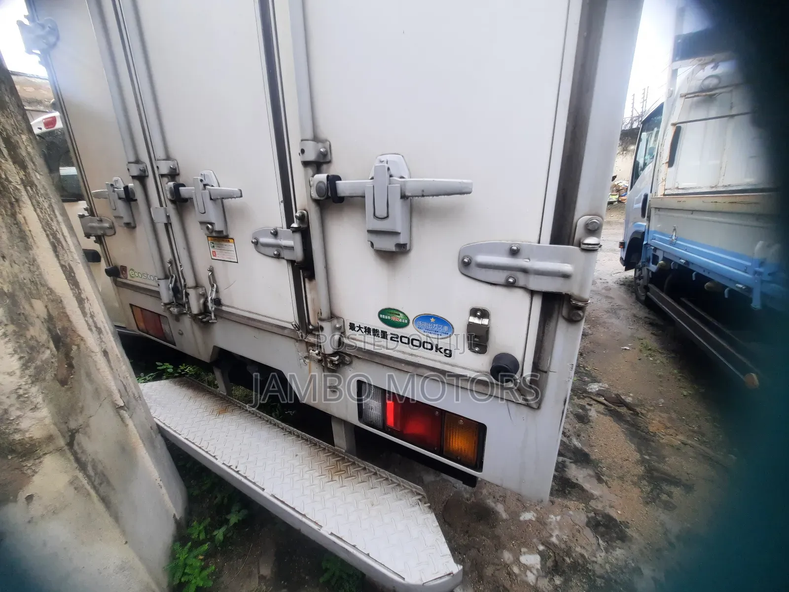 Isuzu ELF,