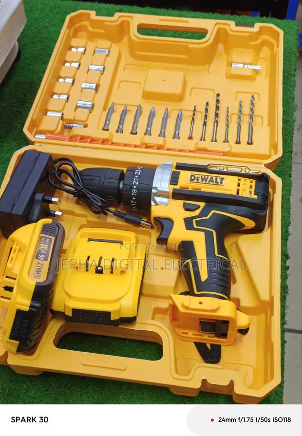 Brushless Dewalt Cordless Drill - main view