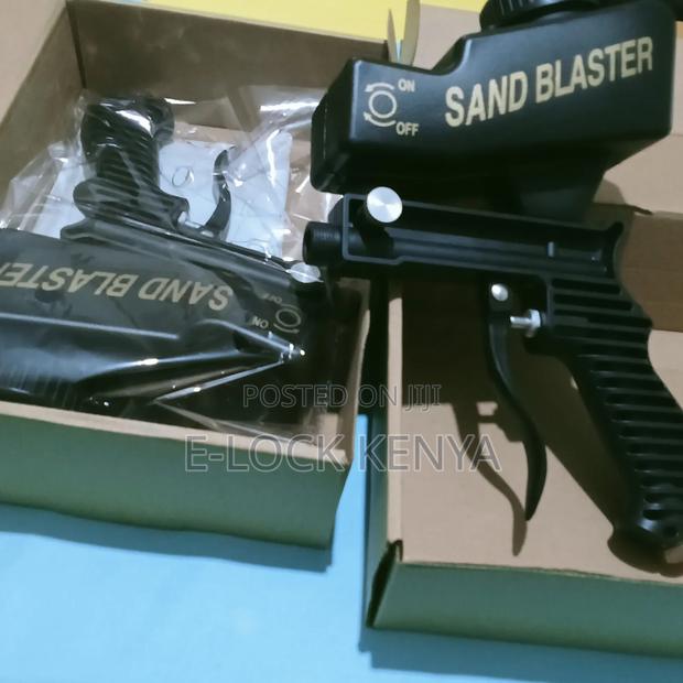 Air Compressor Powered Sand Blaster - main view