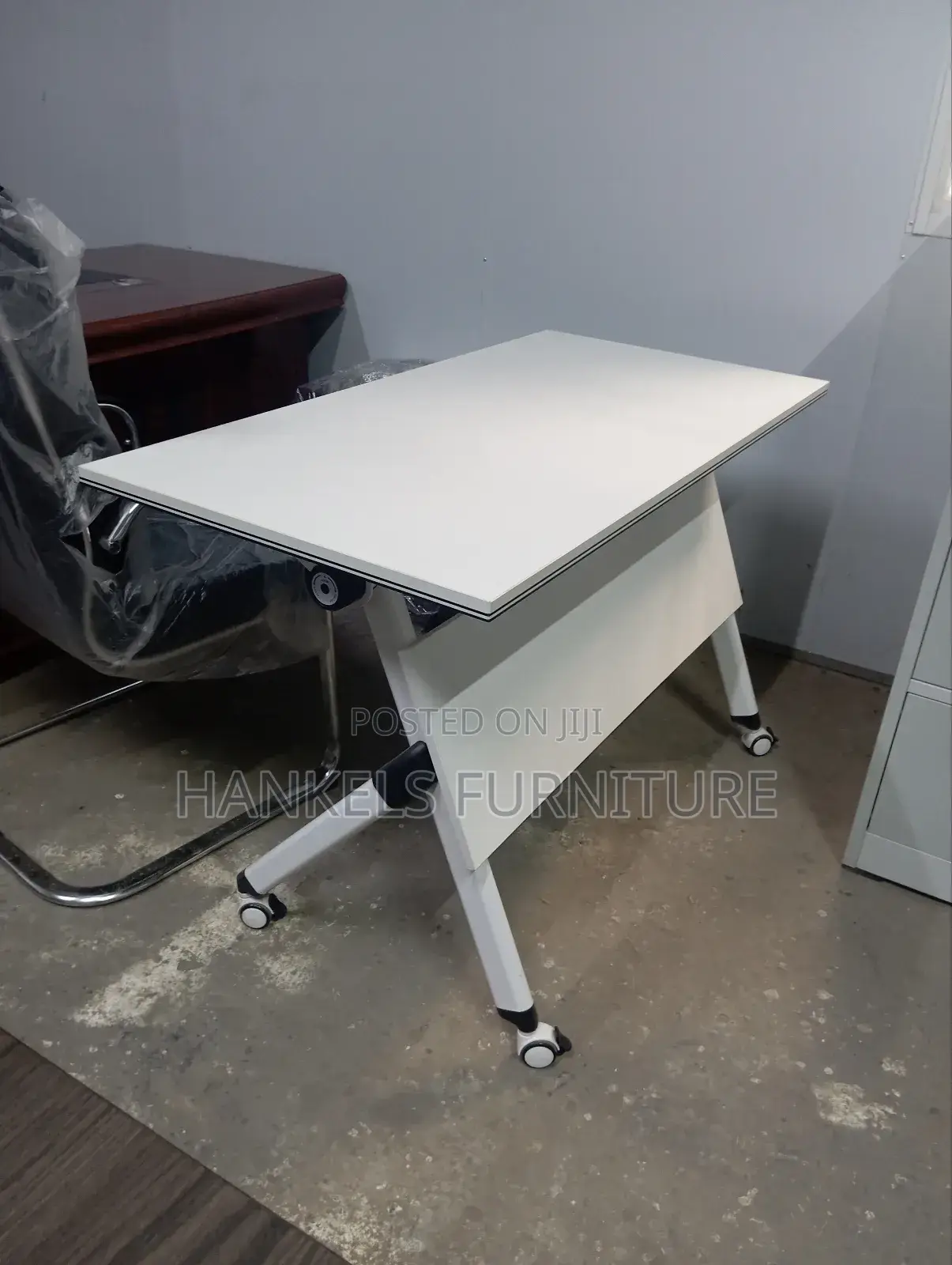 Trainers Foldable Table
