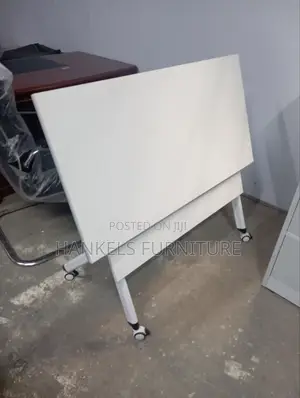 Trainers Foldable Table