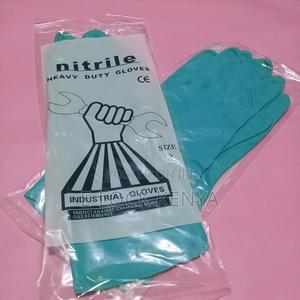 Latex Free Garage Gloves - thumbnail 2