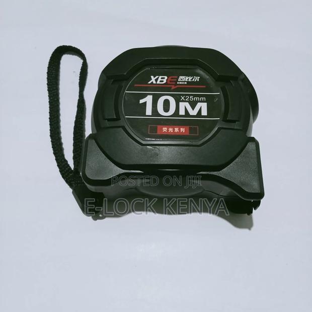 Retractable Tape Measure