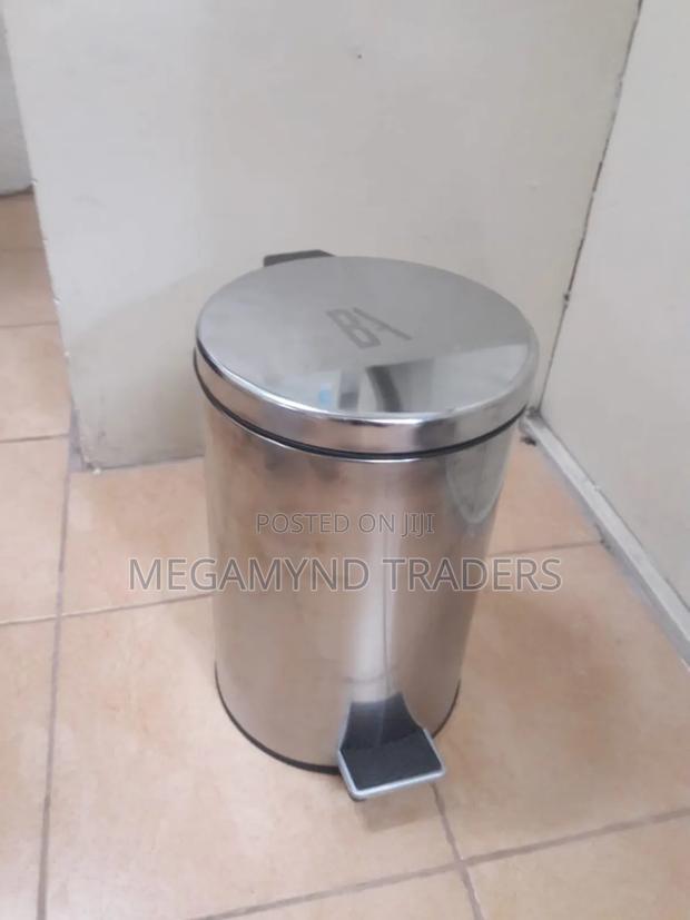 5 LTR Stainless Steel Pedal Bin - thumbnail 3