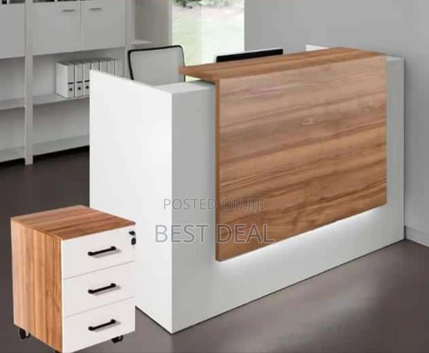 Reception Desk Set - main view