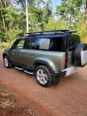Land Rover Defender X-Dynamic HSE 2021 Green