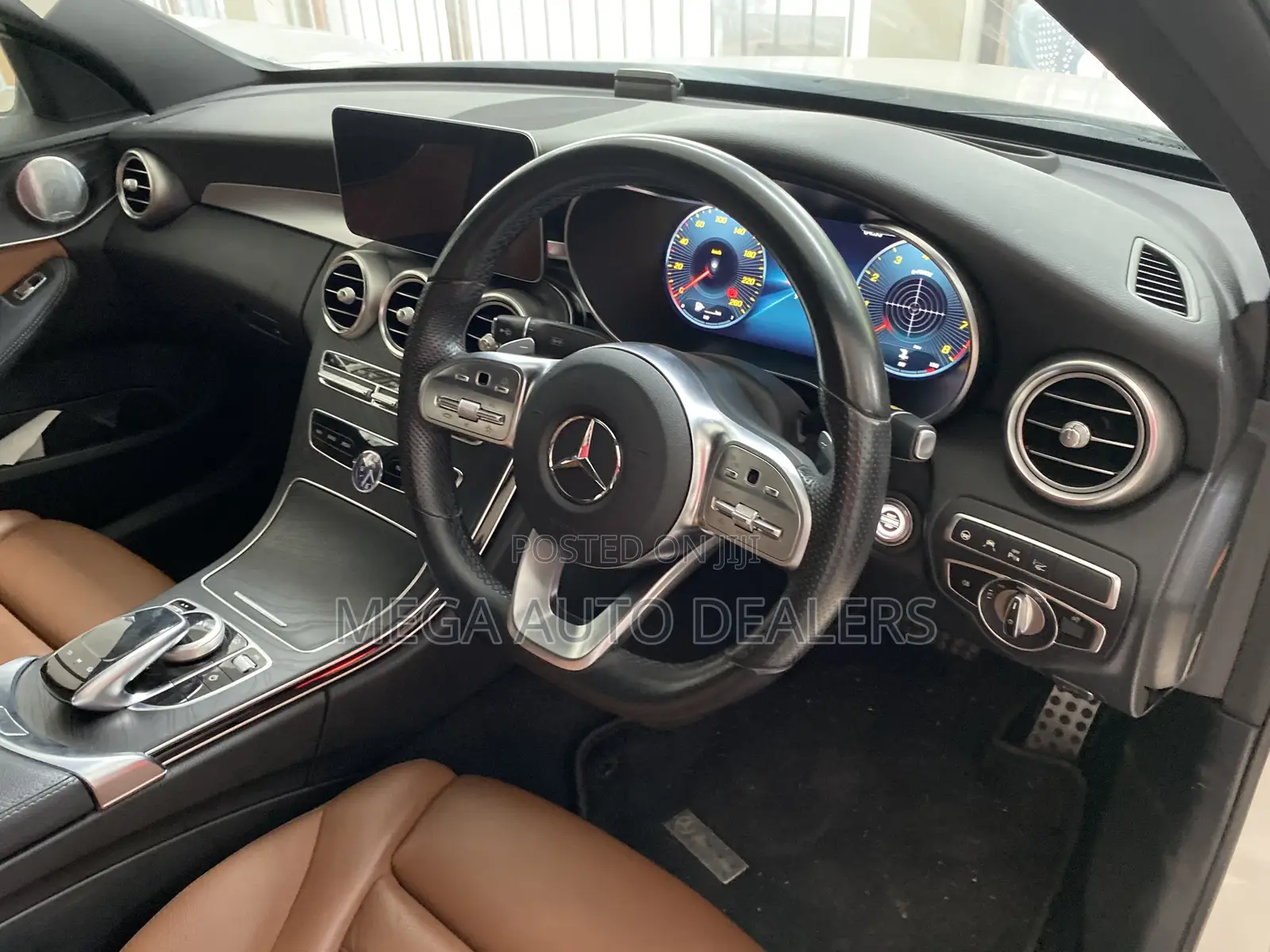 Mercedes-Benz C200 2018 Pearl