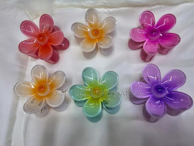 Floral Hair Claws - main view