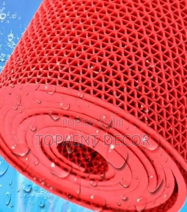Hollow Out ANTISLIP Red PVC Mats