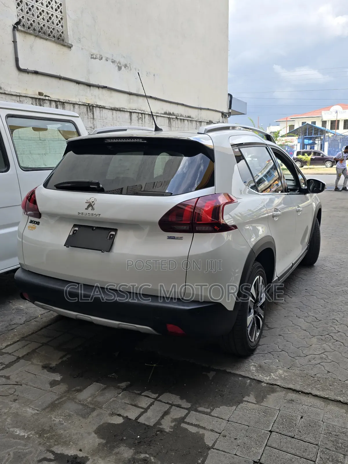Peugeot 2008 1.2 PureTech (130 Hp) 2018 White