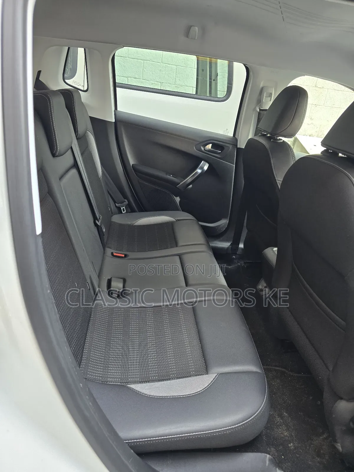 Peugeot 2008 1.2 PureTech (130 Hp) 2018 White