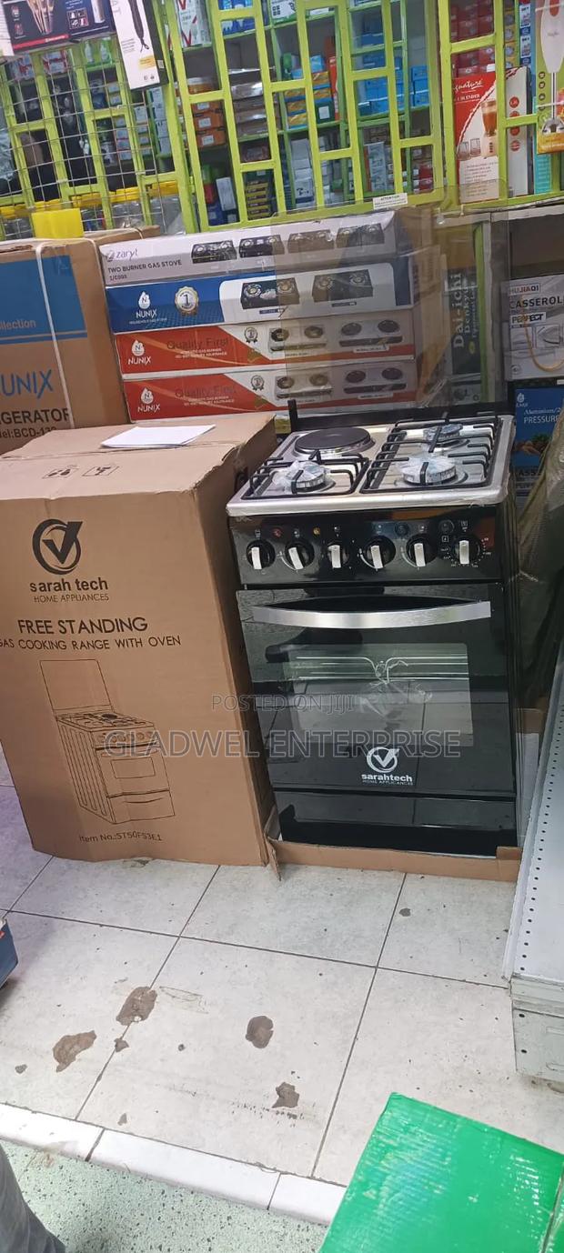 Free Standing Gas Cooker With Oven