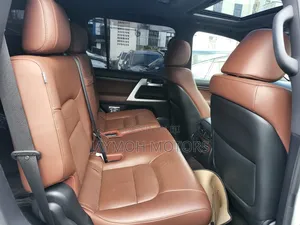 Toyota Land Cruiser 2017 White