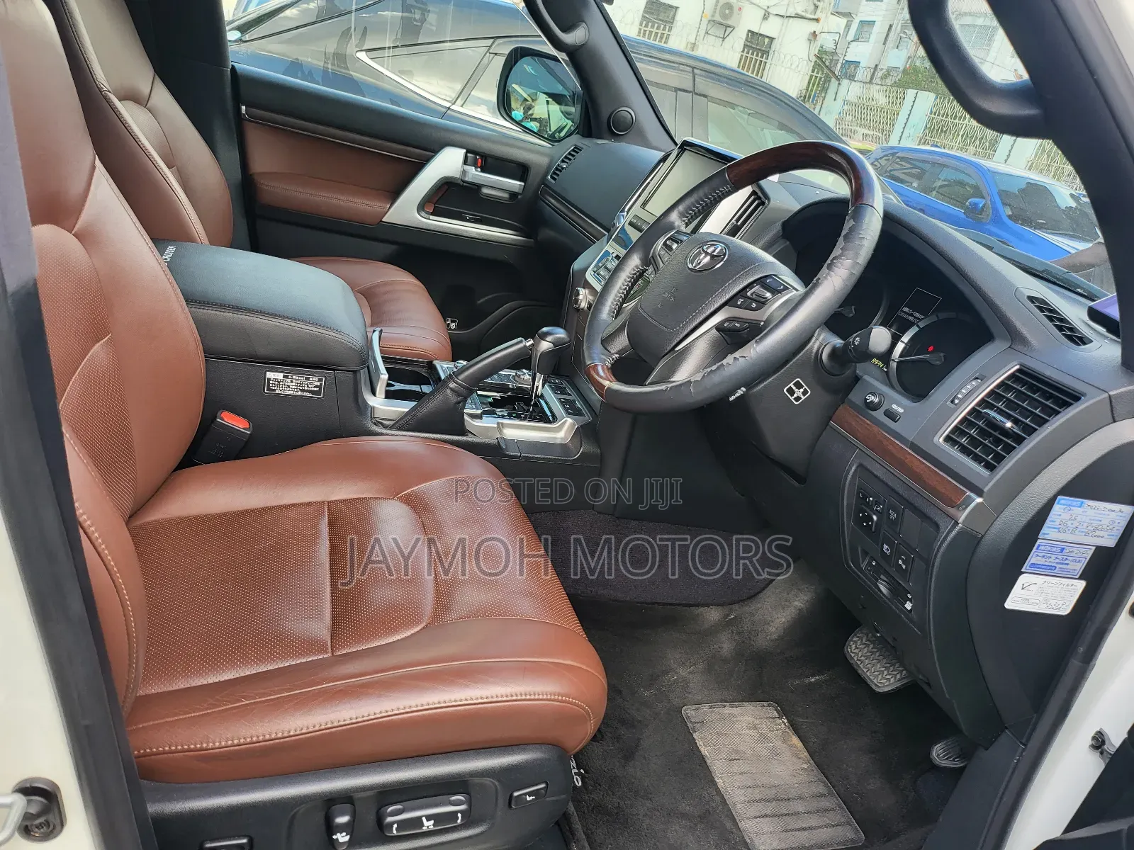 Toyota Land Cruiser 2017 White